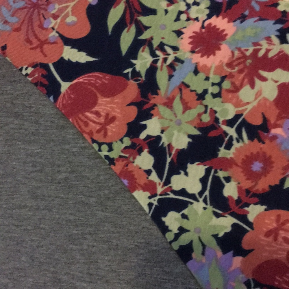 LuLaRoe Medium Randy - Picture 2 of 4